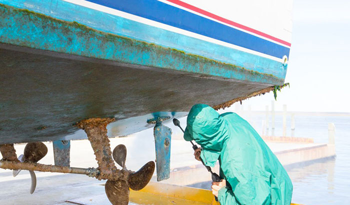 how to remove barnacles from a boat