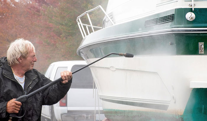 what can you use to clean your boat hull
